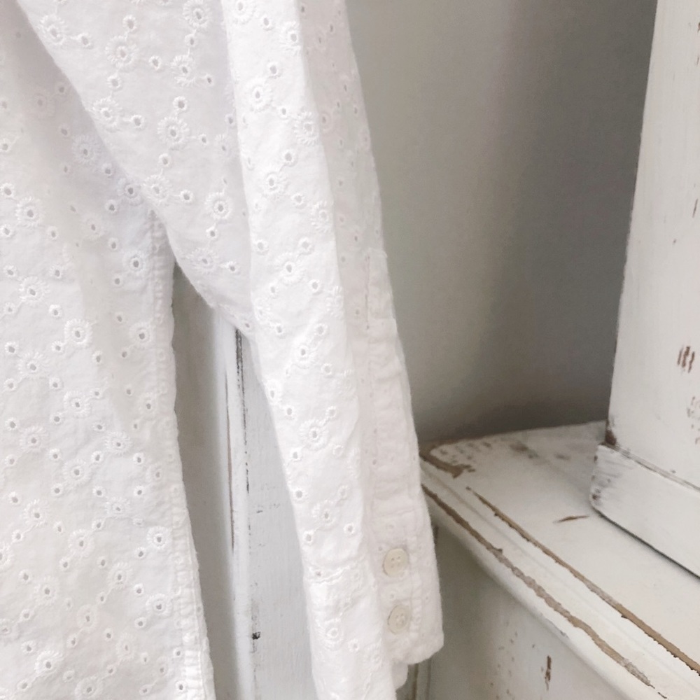 Eyelet Top - Picture 3 of 5